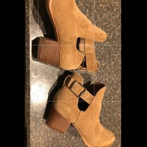 Womens boots size 6.5